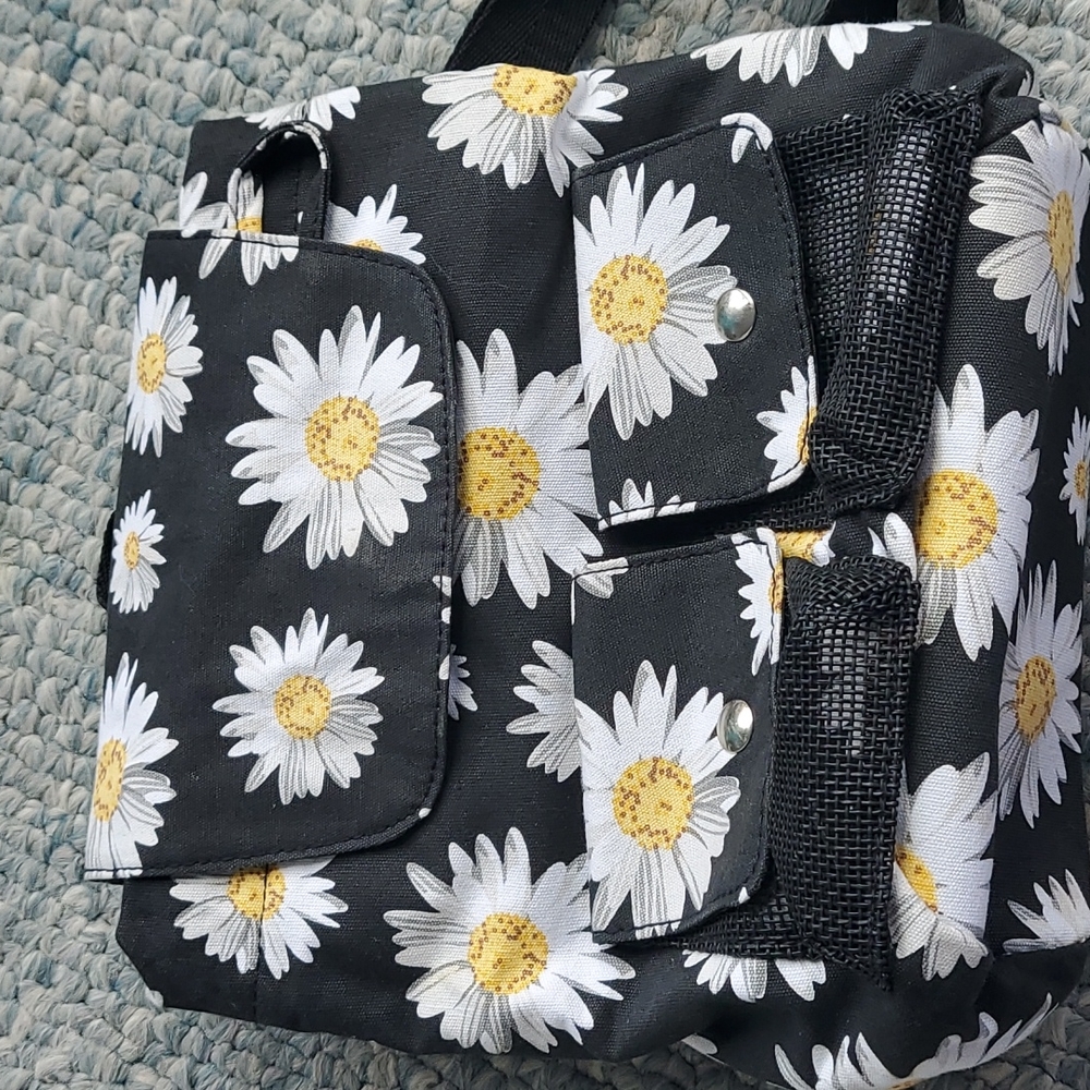 Small daisy print backpack